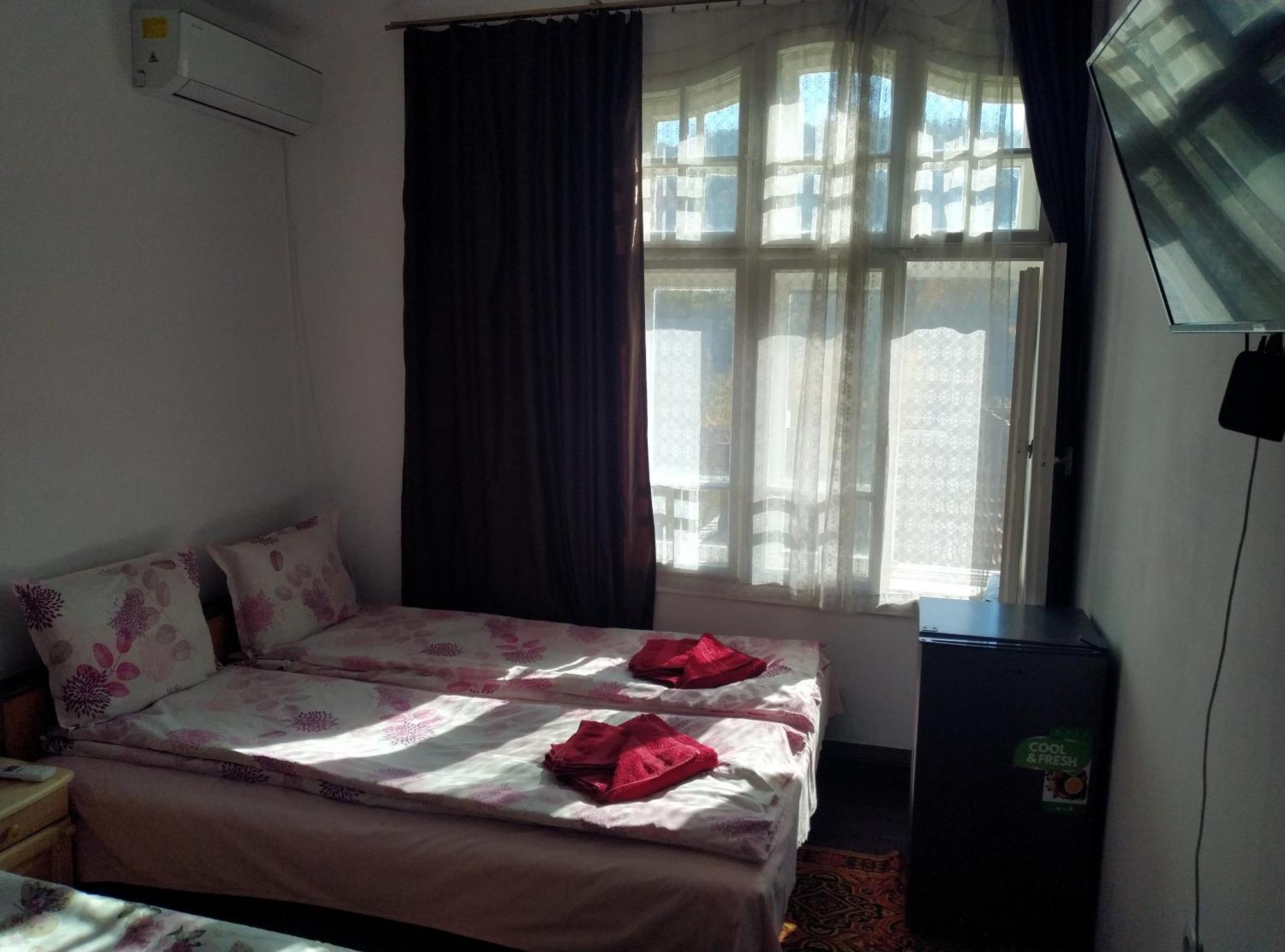 Mercury Guest House 大特尔诺沃 外观 照片
