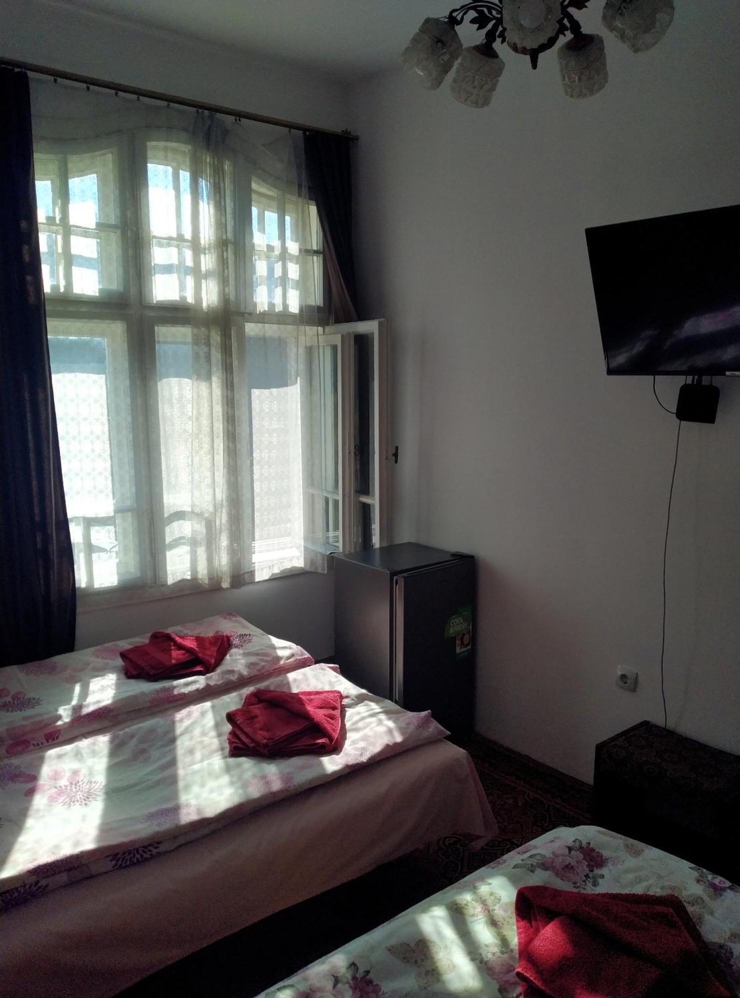 Mercury Guest House 大特尔诺沃 外观 照片